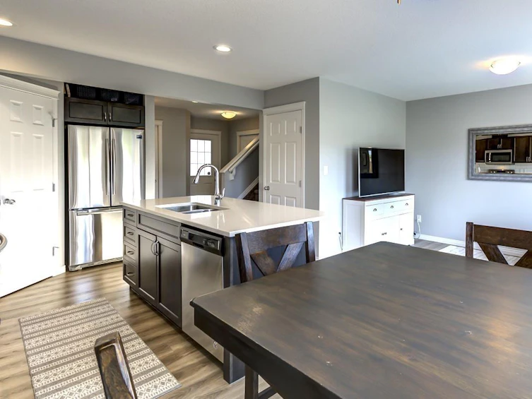 20515 128 Avenue NW, Edmonton, AB, T5S 0L8 - 7