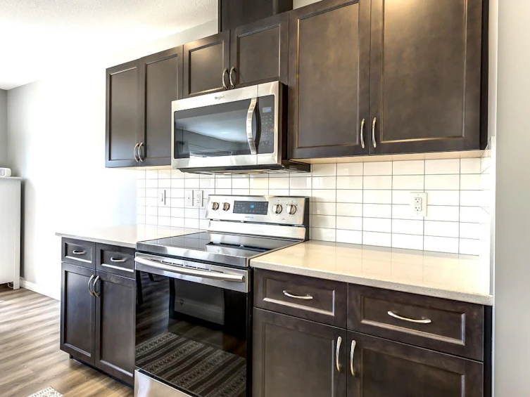 20515 128 Avenue NW, Edmonton, AB, T5S 0L8 - 12