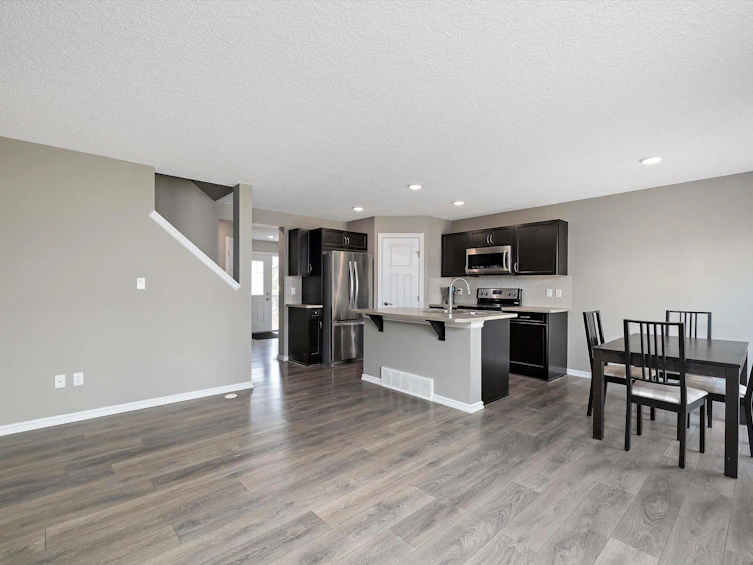 21906 91 Avenue, Edmonton, AB, T5T 6Z5 - 8