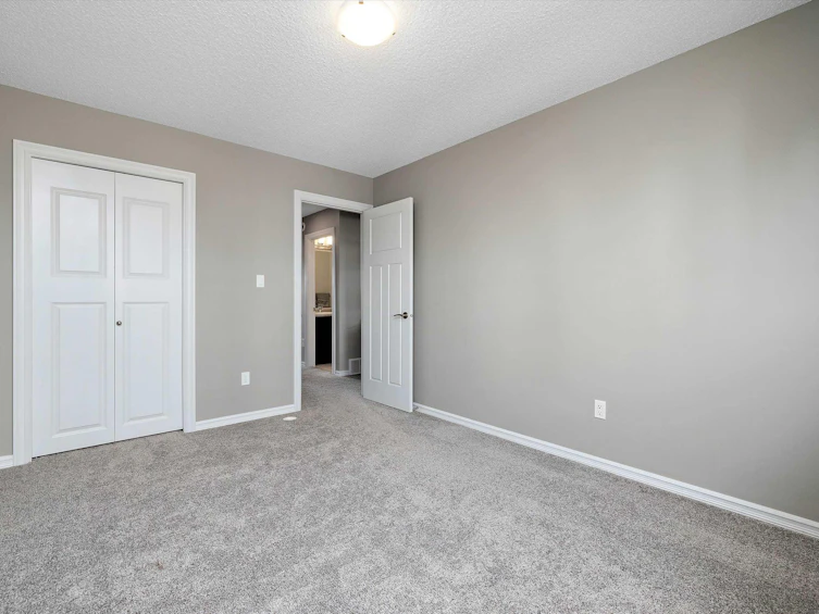 21906 91 Avenue, Edmonton, AB, T5T 6Z5 - 18