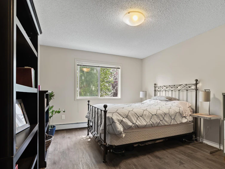 131-2436 Guardian Road NW, Edmonton, AB, T5T 2P5 - 13