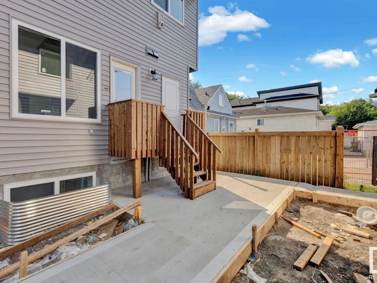 12740 130 Street, Edmonton, AB, T5L 1L2 - 48