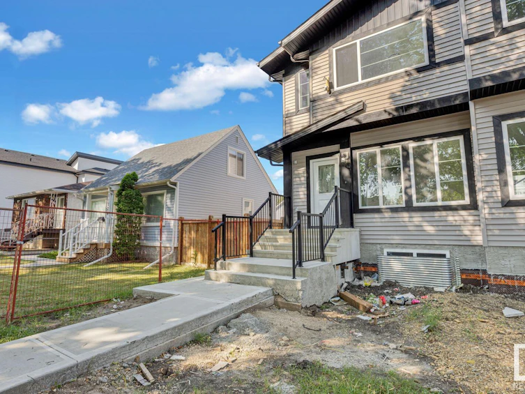 12740 130 Street, Edmonton, AB, T5L 1L2 - 4