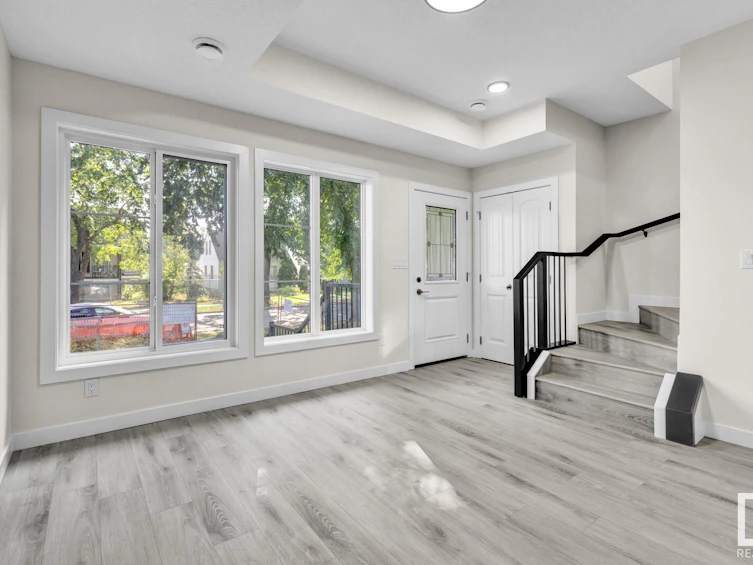 12740 130 Street, Edmonton, AB, T5L 1L2 - 8