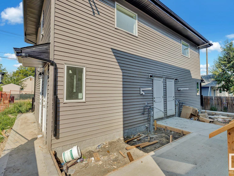 12740 130 Street, Edmonton, AB, T5L 1L2 - 46