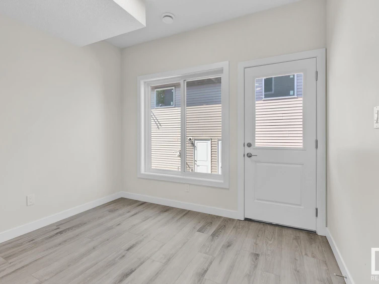 12742 130 Street, Edmonton, AB, T5L 1L2 - 18