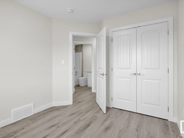 12742 130 Street, Edmonton, AB, T5L 1L2 - 23