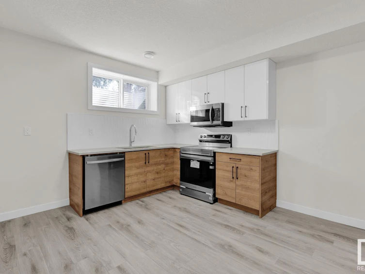 12742 130 Street, Edmonton, AB, T5L 1L2 - 32
