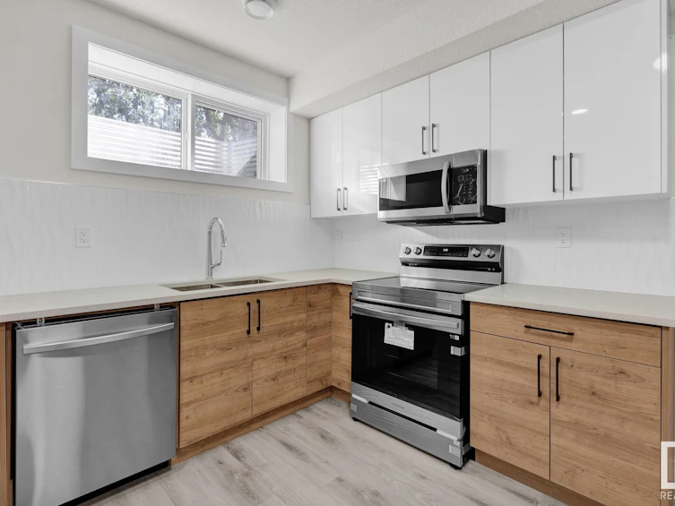 12742 130 Street, Edmonton, AB, T5L 1L2 - 33