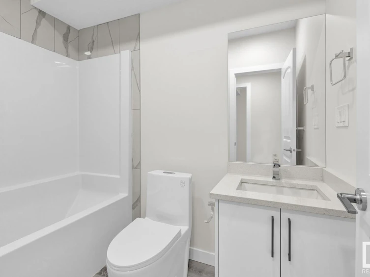 12742 130 Street, Edmonton, AB, T5L 1L2 - 40