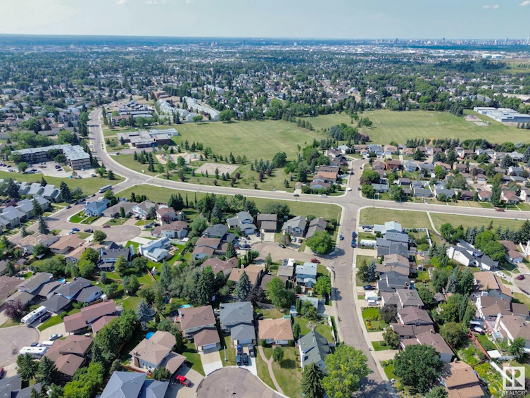 5409 35 Avenue, Edmonton, AB, T6L 1C5 - 21