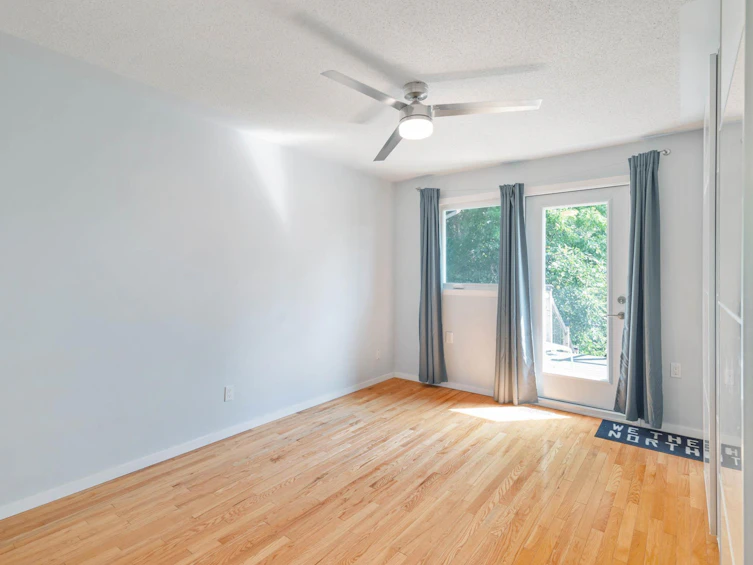 5409 35 Avenue, Edmonton, AB, T6L 1C5 - 38