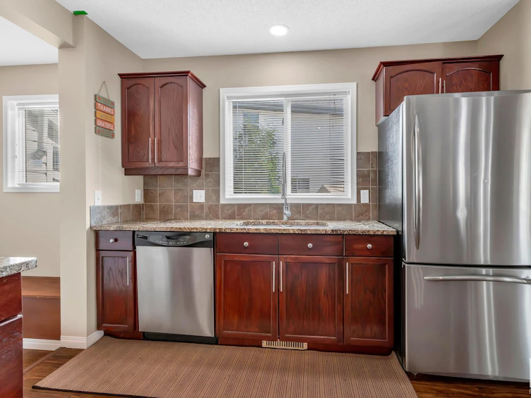 1104 116a Street, Edmonton, AB, T6J 6Y7 - 12
