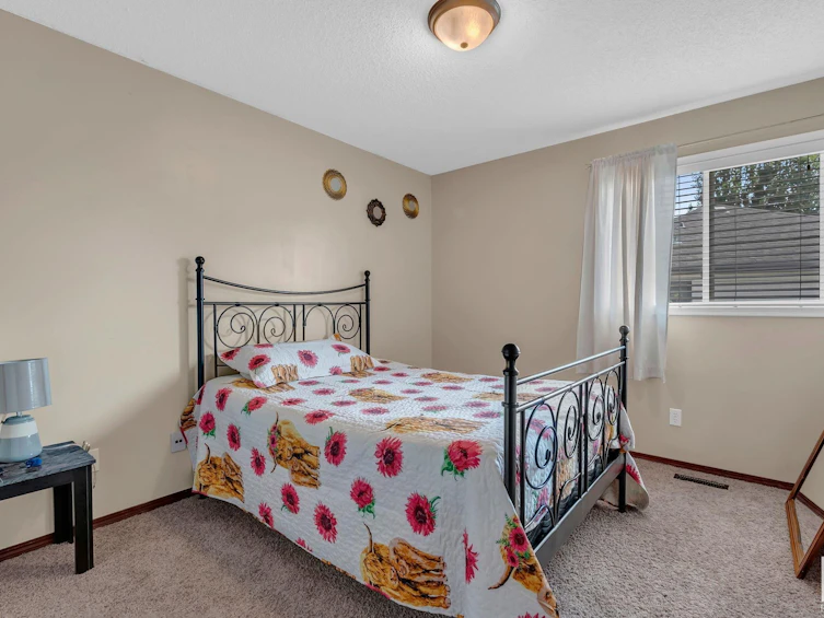 1104 116a Street, Edmonton, AB, T6J 6Y7 - 25