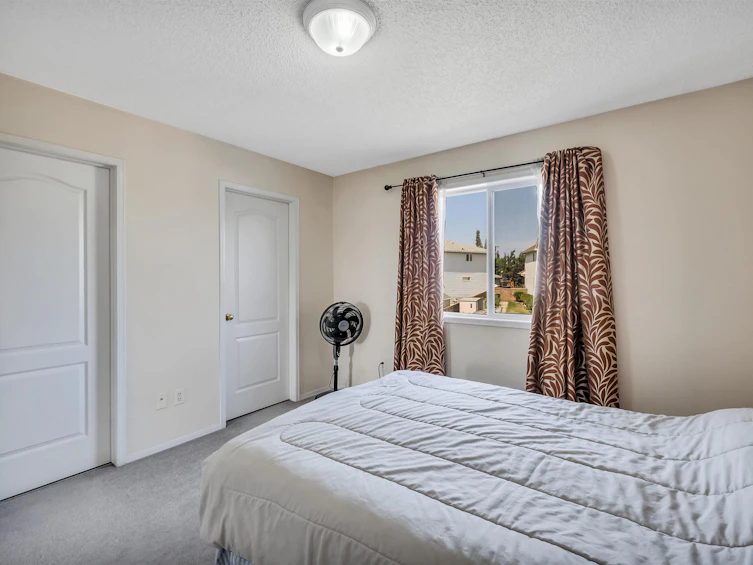 2114 37 Avenue, Edmonton, AB, T6T 1S2 - 26