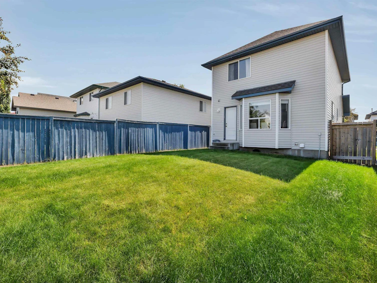 2114 37 Avenue, Edmonton, AB, T6T 1S2 - 38