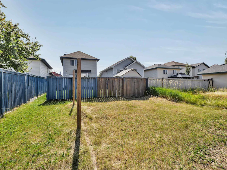 2114 37 Avenue, Edmonton, AB, T6T 1S2 - 39