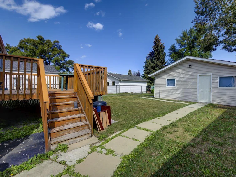 6038 35a Avenue NW, Edmonton, AB, T6L 1G8 - 28