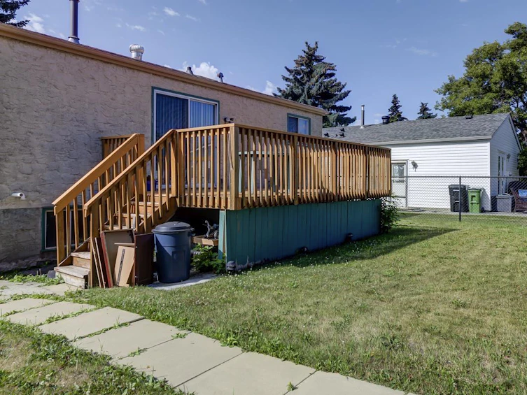 6038 35a Avenue NW, Edmonton, AB, T6L 1G8 - 29