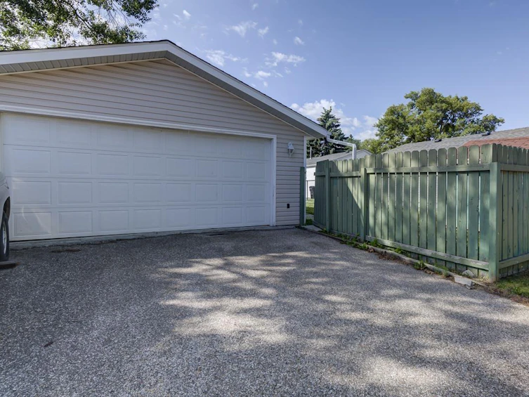 6038 35a Avenue NW, Edmonton, AB, T6L 1G8 - 34