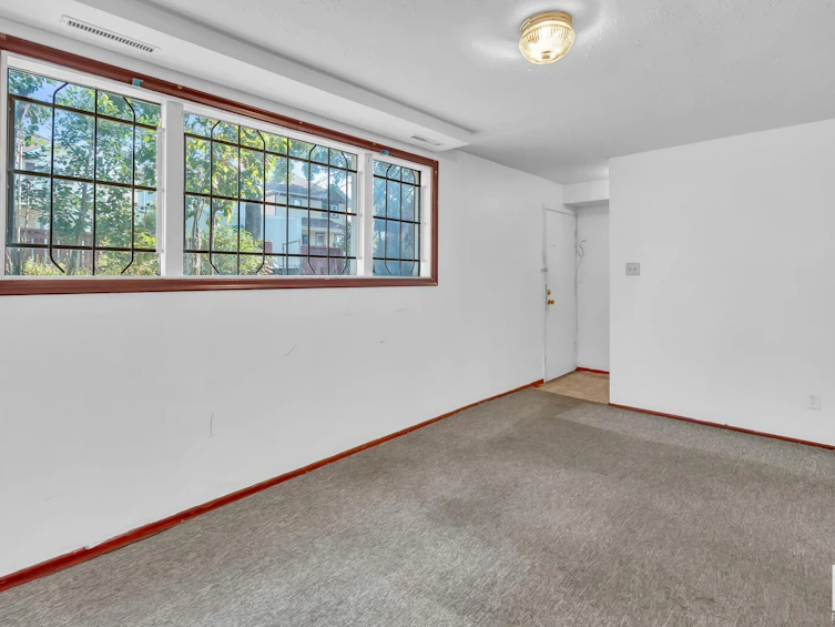 9616 110a Avenue, Edmonton, AB, T5H 1J9 - 13