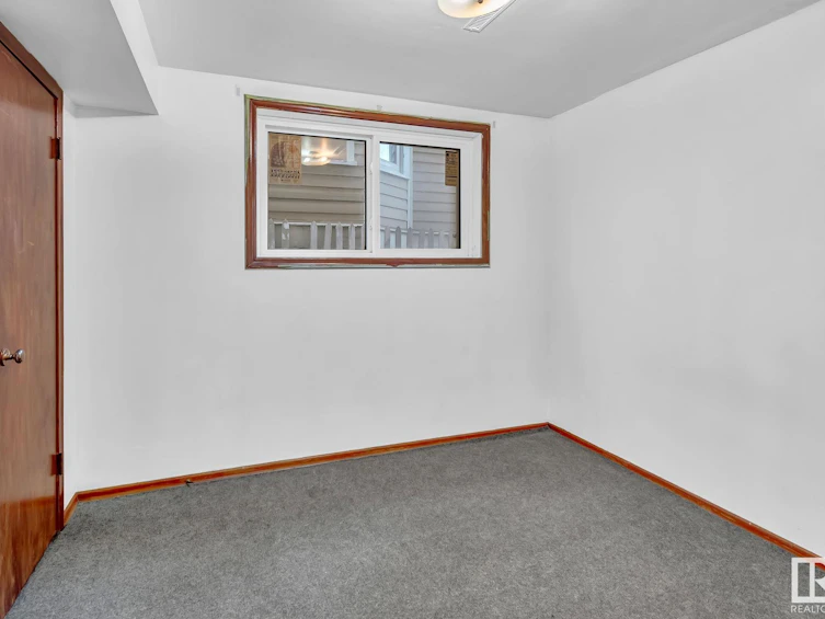 9616 110a Avenue, Edmonton, AB, T5H 1J9 - 14