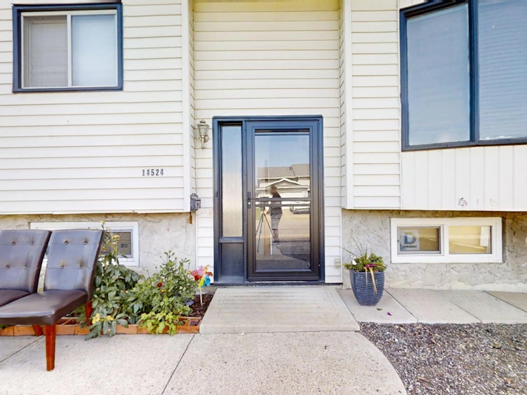 14524 32st, Edmonton, AB, T5Y 2K5 - 2