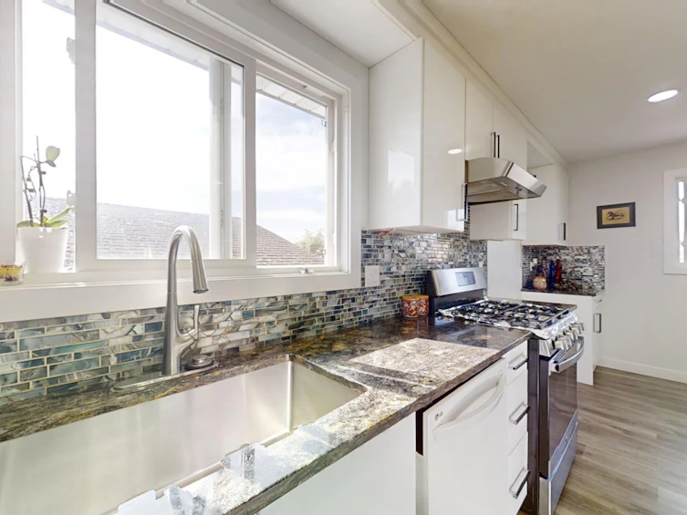 14524 32st, Edmonton, AB, T5Y 2K5 - 13