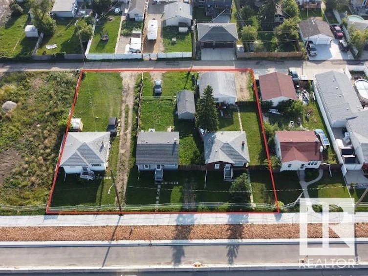 9305 156 Street, Edmonton, AB, T5R 1Z3