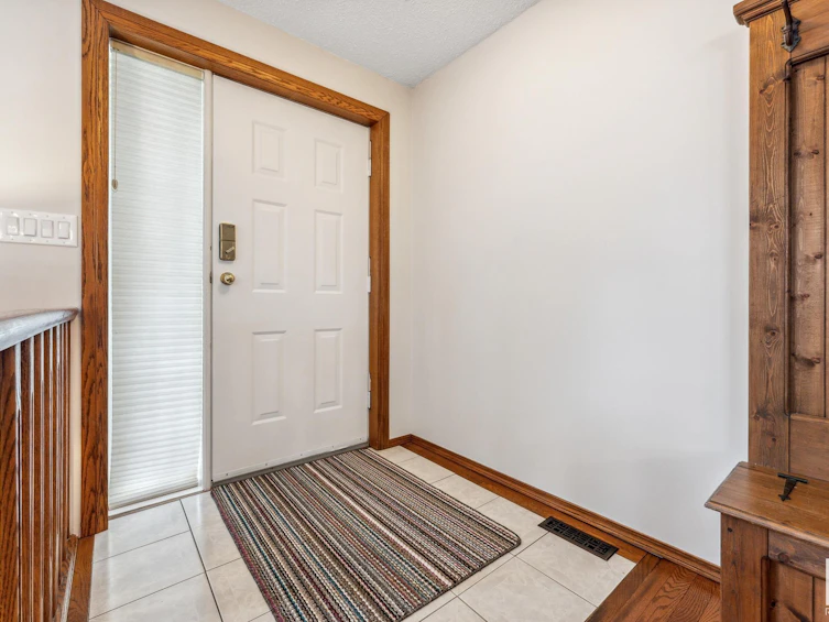 28 Pineview Drive, St. Albert, AB, T8N 4S9 - 2
