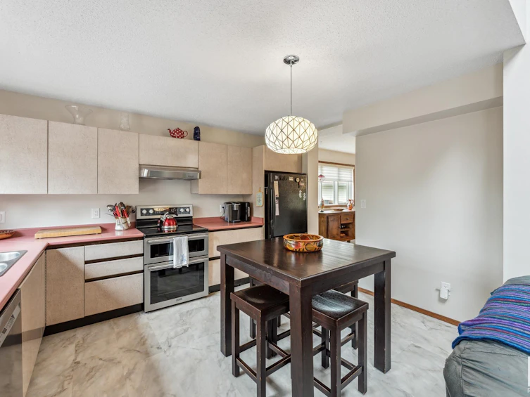 28 Pineview Drive, St. Albert, AB, T8N 4S9 - 10