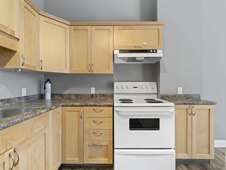 403-10106 105 Street, Edmonton, AB, T5J 5E7 - 6
