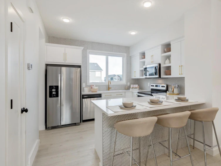 17243 3 Street NW, Edmonton, AB, T5Y 4G8