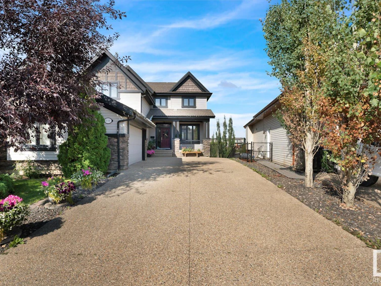 838 Hodgins Road, Edmonton, AB, T6M 0K8 - 2