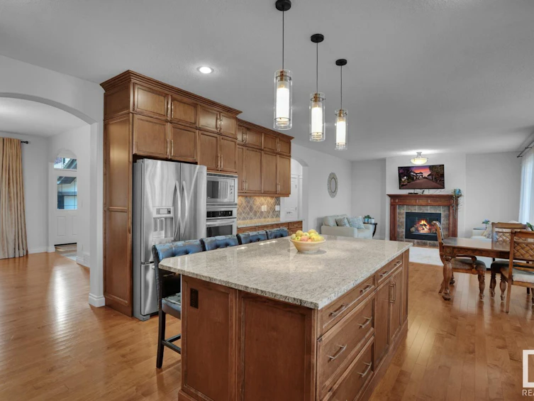 838 Hodgins Road, Edmonton, AB, T6M 0K8 - 18