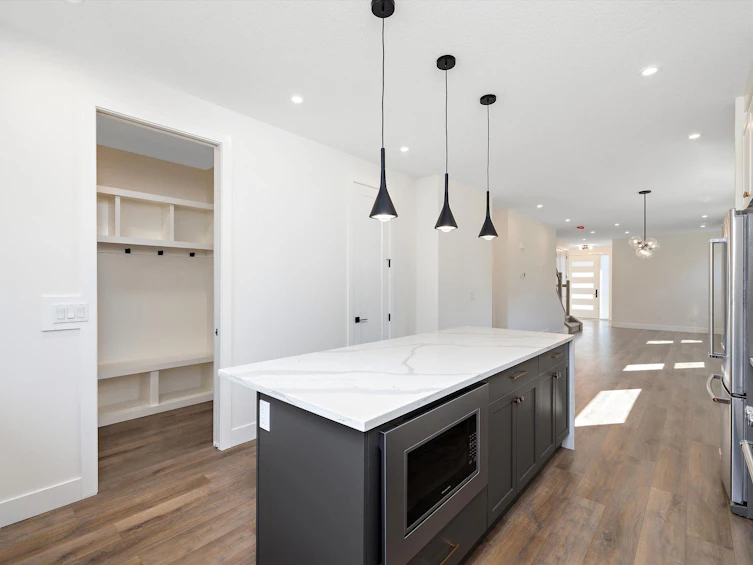 11024 129 Street, Edmonton, AB, T5M 0Y3 - 15