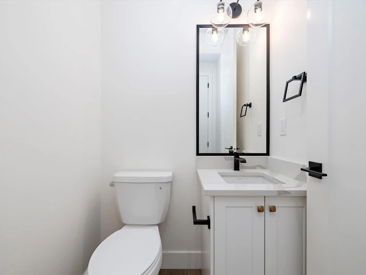 11024 129 Street, Edmonton, AB, T5M 0Y3 - 19