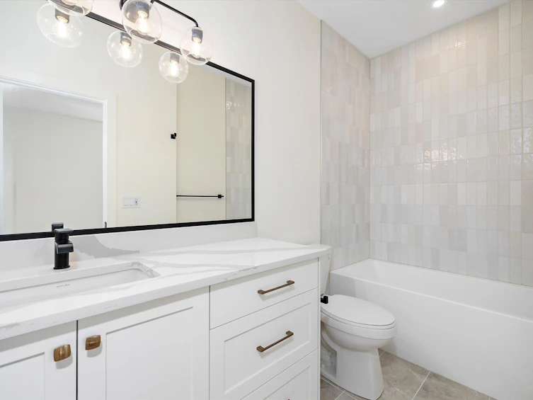 11024 129 Street, Edmonton, AB, T5M 0Y3 - 22