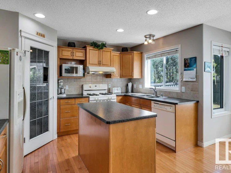 1041 Rutherford Place, Edmonton, AB, T6W 1J5 - 19