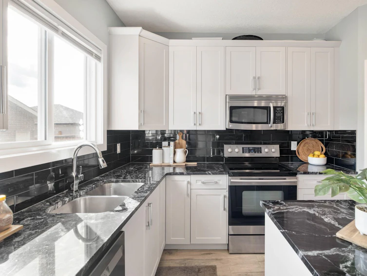 9815 106 Avenue, Morinville, AB, T8R 2P1 - 7