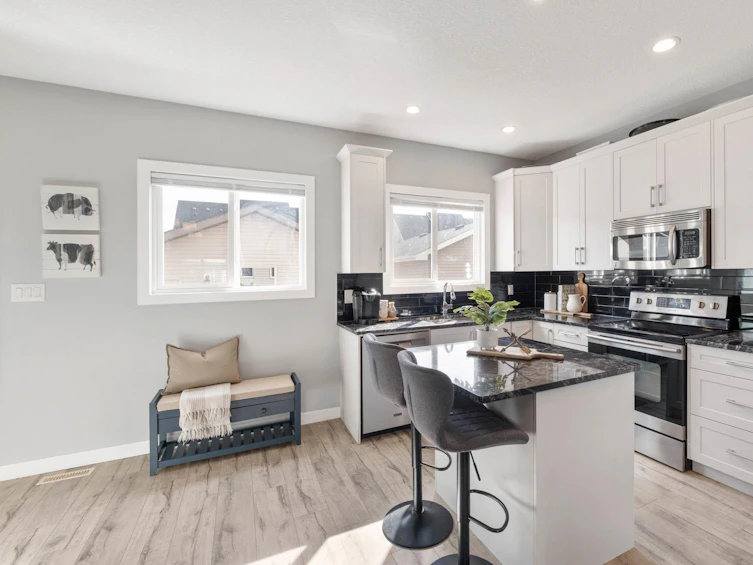 9815 106 Avenue, Morinville, AB, T8R 2P1 - 8