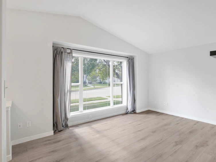 21372 88 Avenue NW, Edmonton, AB, T5T 6V1 - 21