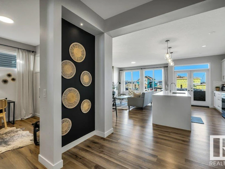 9340 226 Street, Edmonton, AB, T5T 7R5 - 6