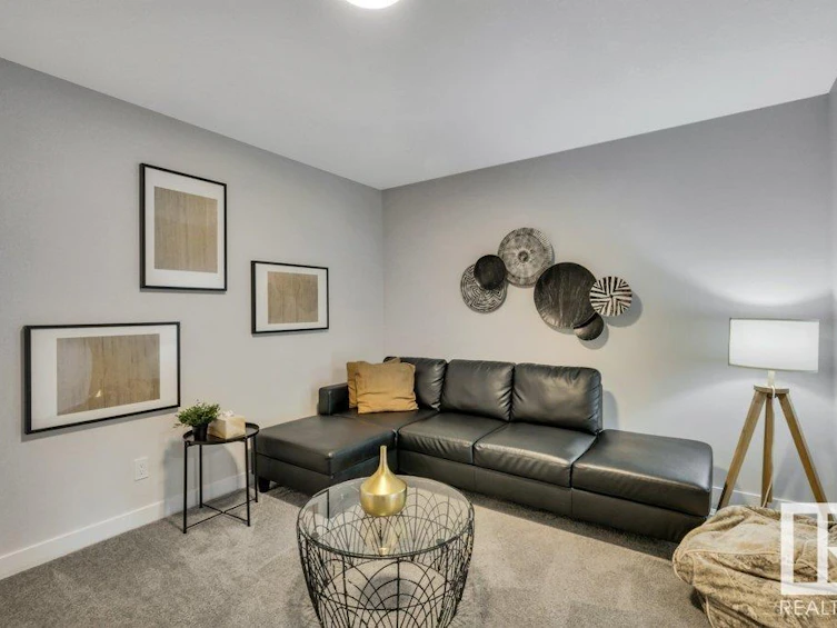 9340 226 Street, Edmonton, AB, T5T 7R5 - 28