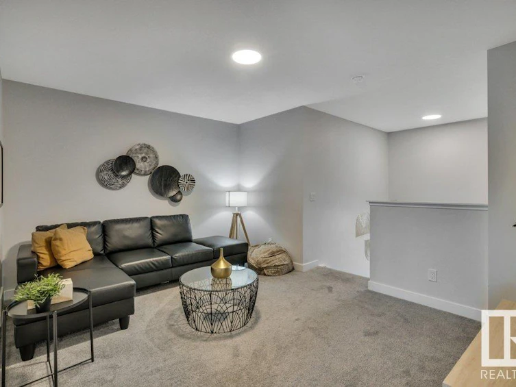 9340 226 Street, Edmonton, AB, T5T 7R5 - 29