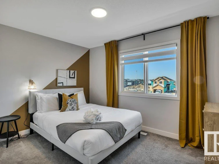 9340 226 Street, Edmonton, AB, T5T 7R5 - 40