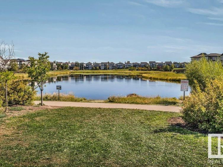 9340 226 Street, Edmonton, AB, T5T 7R5 - 49