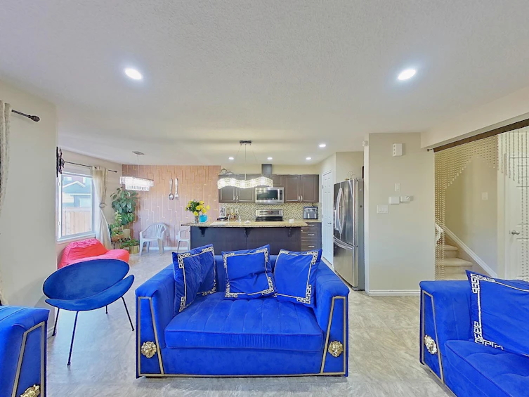 2315 22 Avenue, Edmonton, AB, T6T 0Y4 - 11