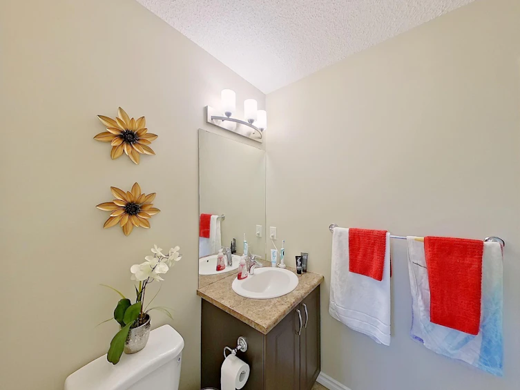 2315 22 Avenue, Edmonton, AB, T6T 0Y4 - 38