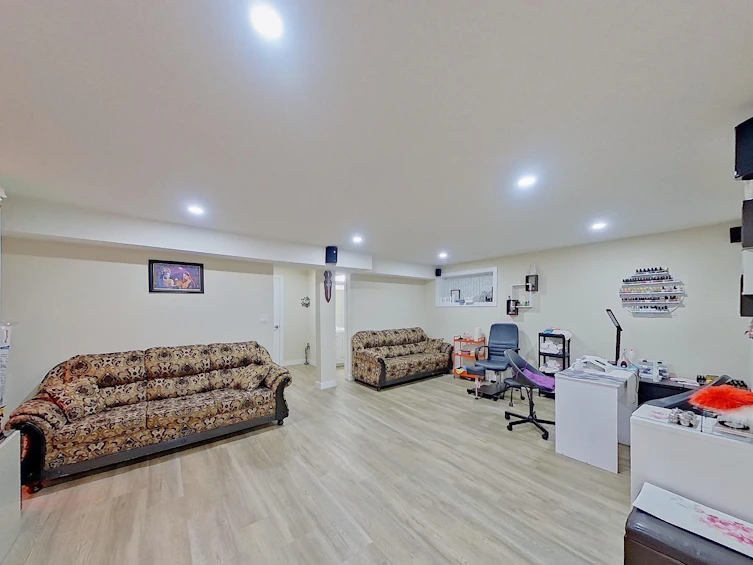 2315 22 Avenue, Edmonton, AB, T6T 0Y4 - 42